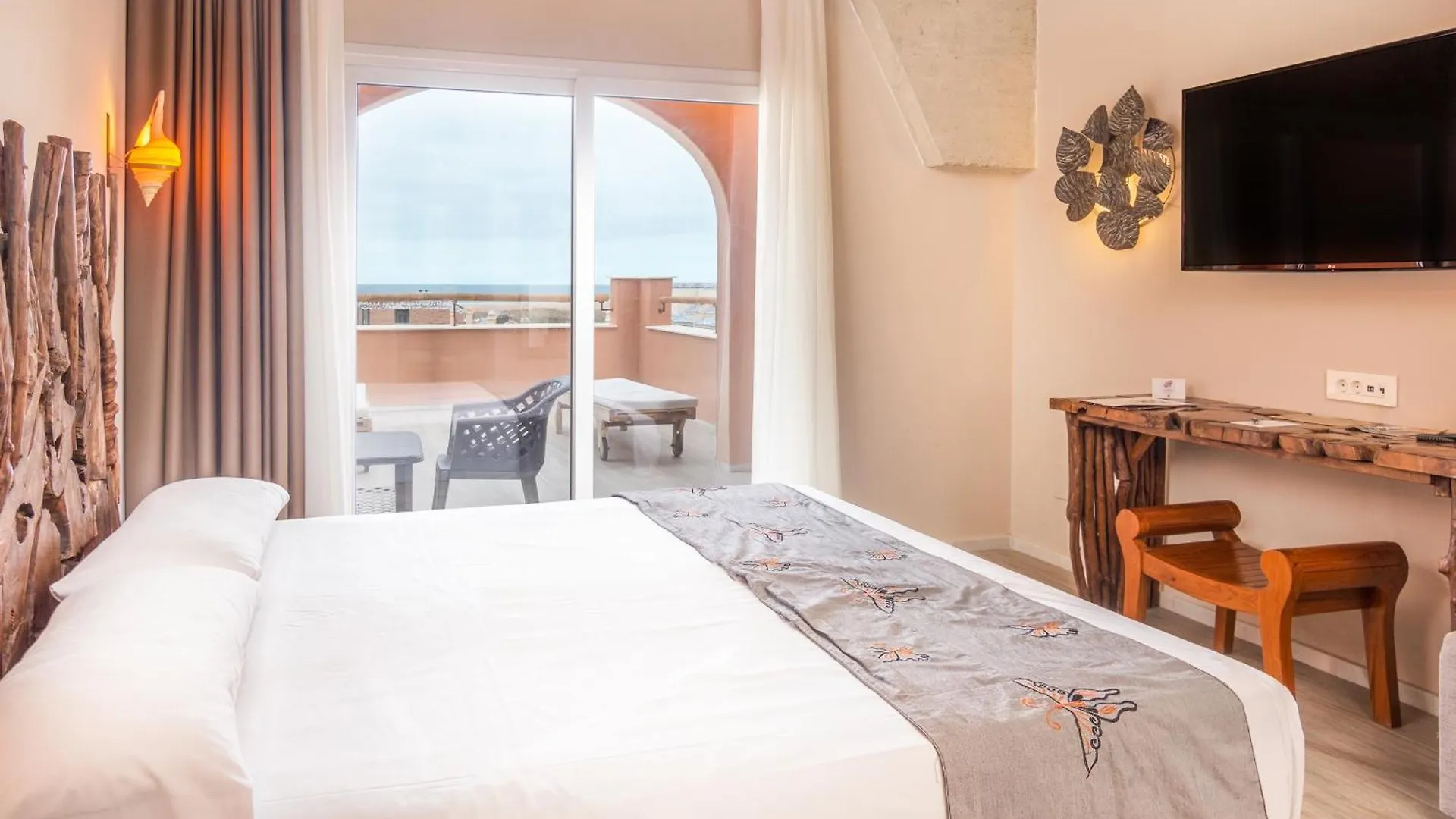 Tarifa Lances By Qhotels 4*,  Испания