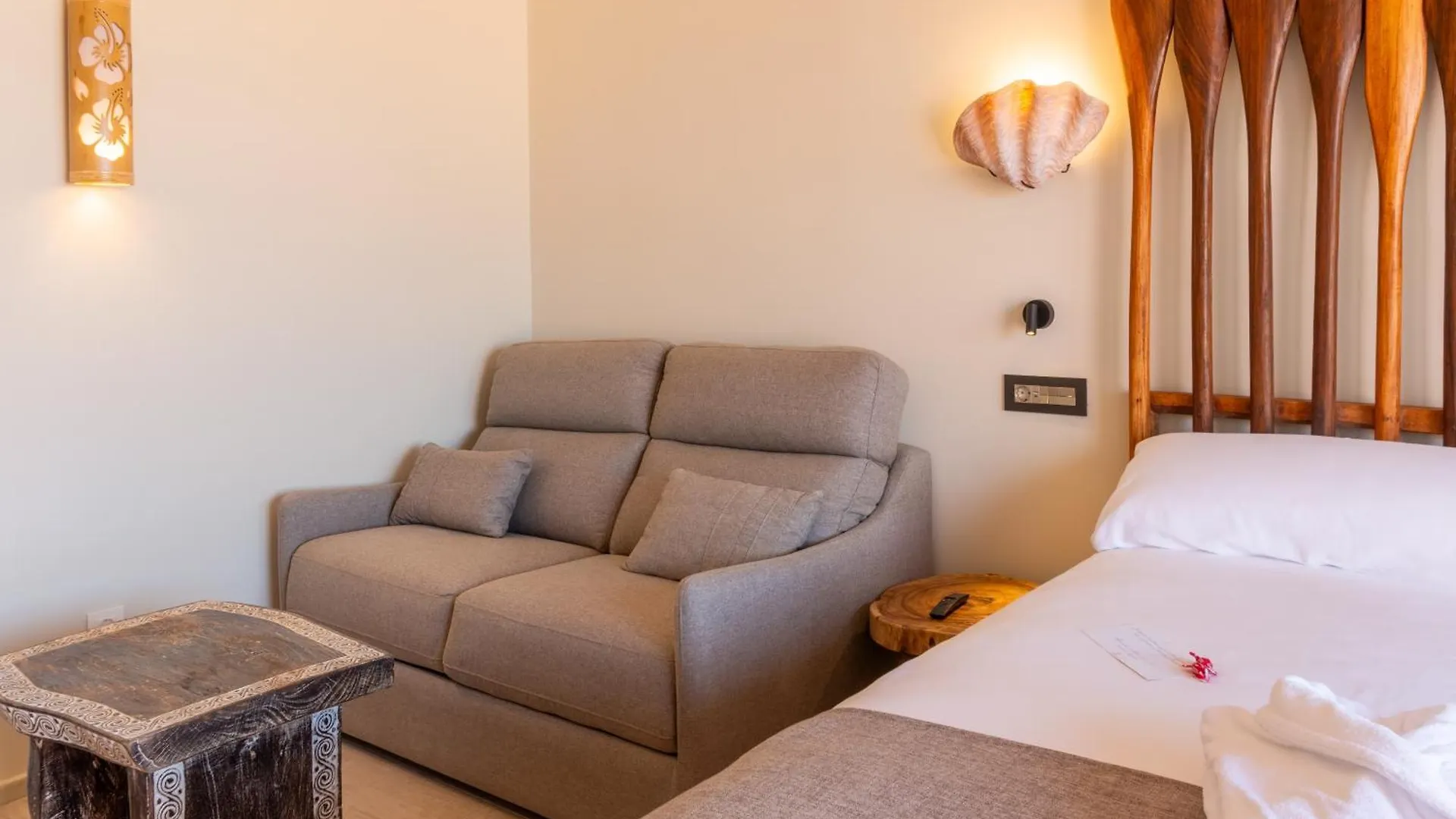 **** Отель Tarifa Lances By Qhotels Испания